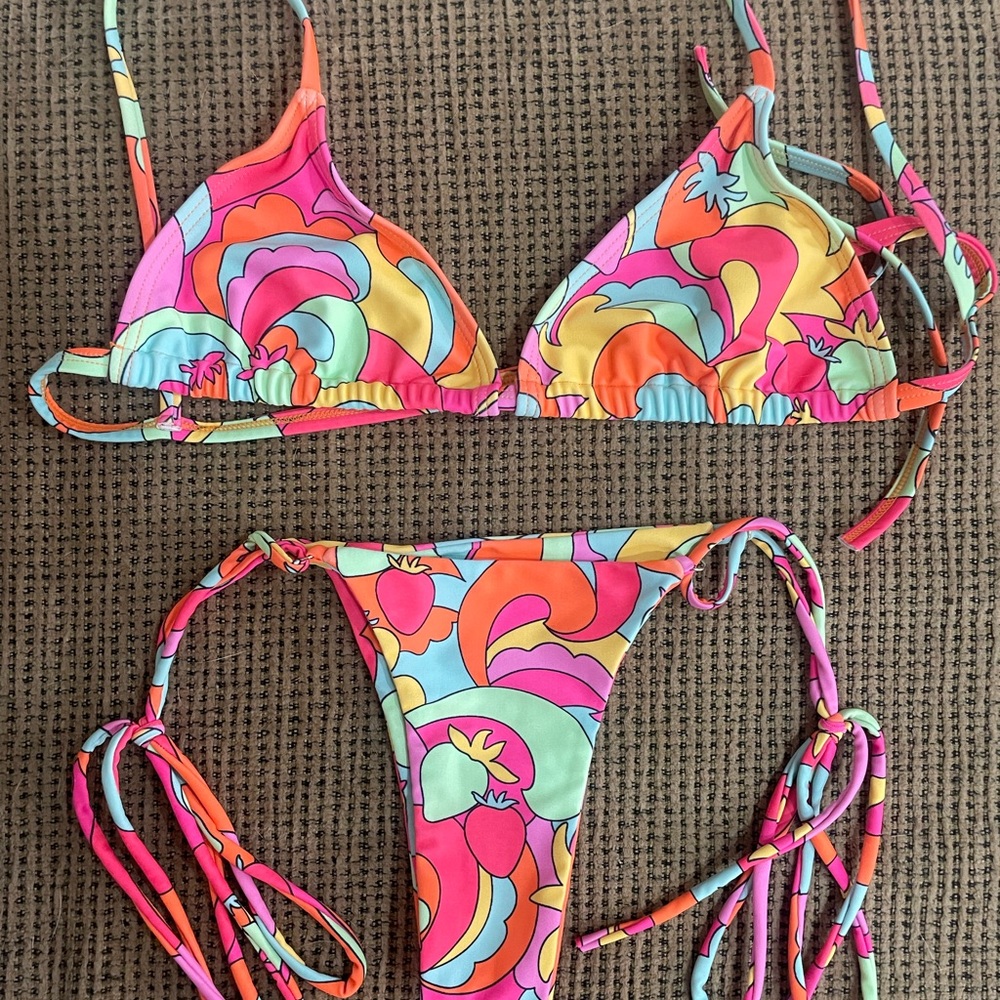 Kulanikinis !! Retro bikini set